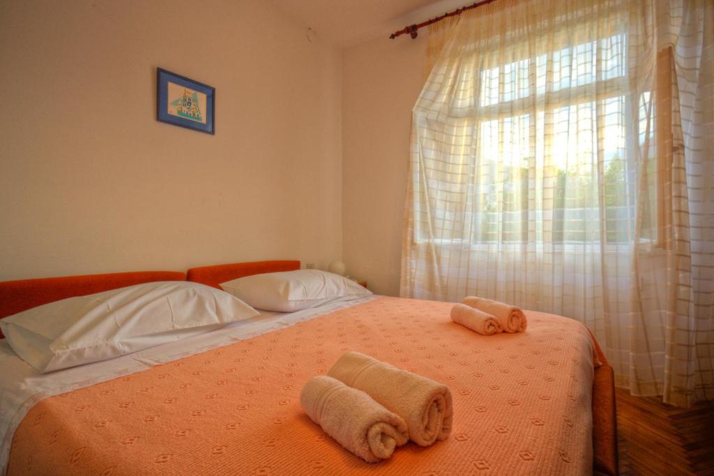 Guesthouse Wish Stari Grad  Værelse billede