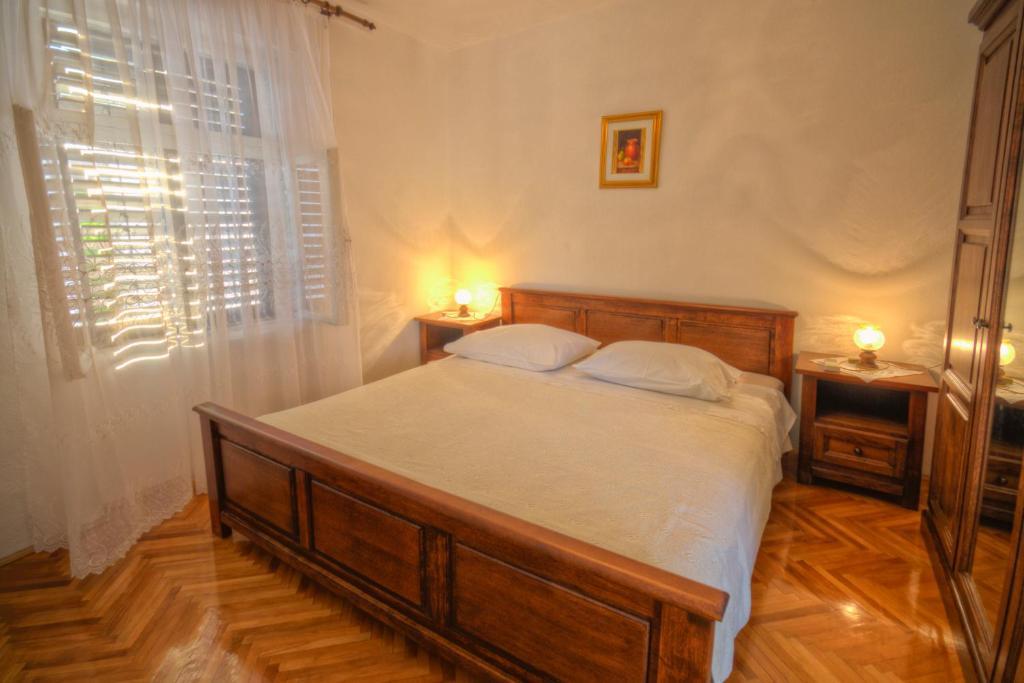 Guesthouse Wish Stari Grad  Værelse billede