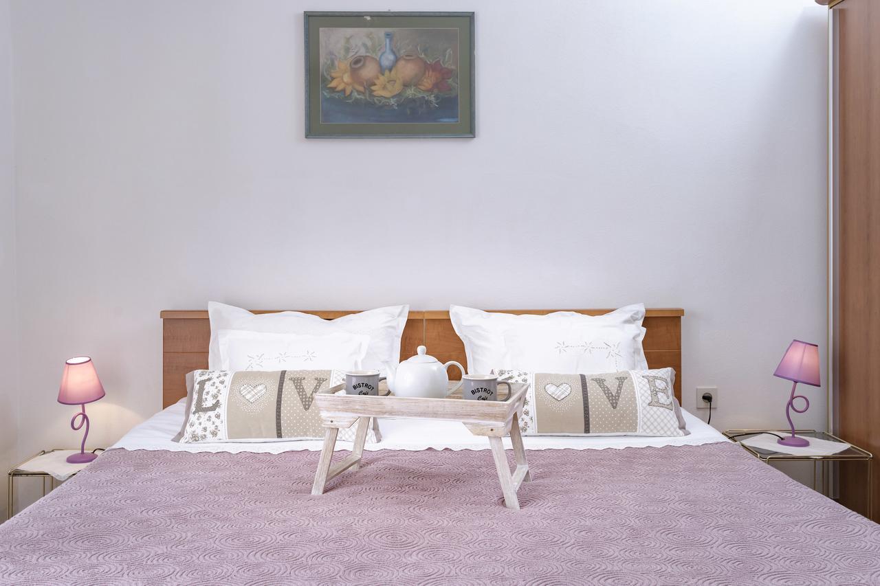 Guesthouse Wish Stari Grad  Eksteriør billede