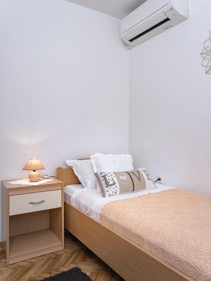 Guesthouse Wish Stari Grad  Eksteriør billede