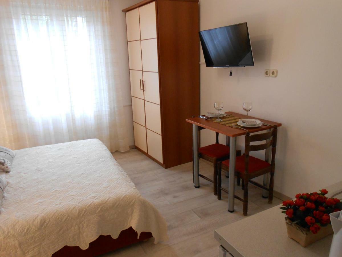 Guesthouse Wish Stari Grad  Eksteriør billede